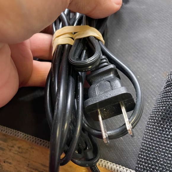 Altec Lansing VS2320 Powered Audio System 2.0 Computer - Picture 3 of 10